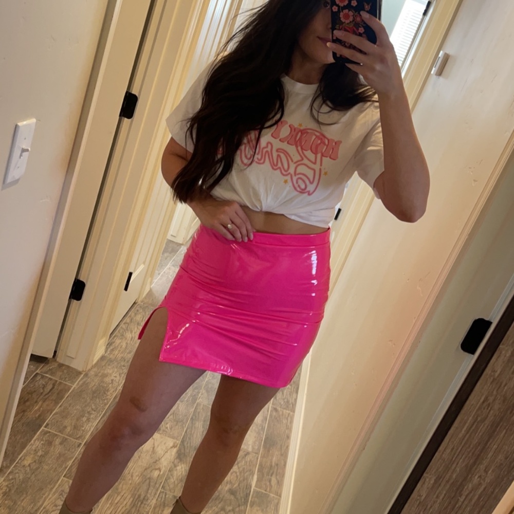 Honky Tonk Baribe Tee